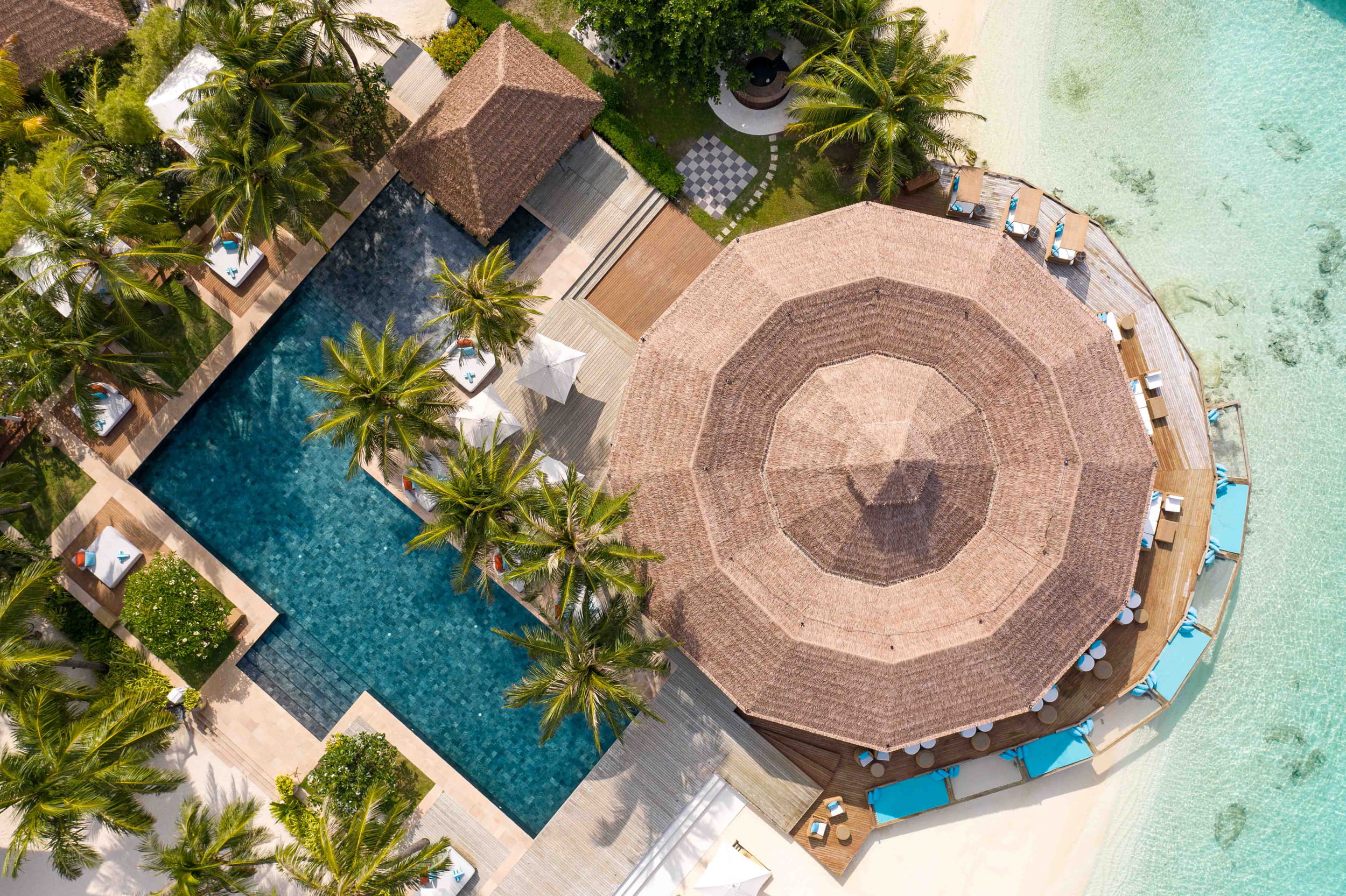 OZEN RESERVE BOLIFUSHI - Main Pool Aerial view